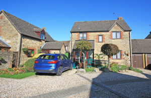 The Mews, Cherry Orchard, Highworth