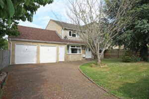 Holdcroft Close, Blunsdon, Swindon