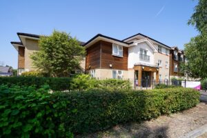 Fitzwarren Court, Swindon