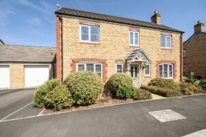 Fitzgerold Avenue, Highworth